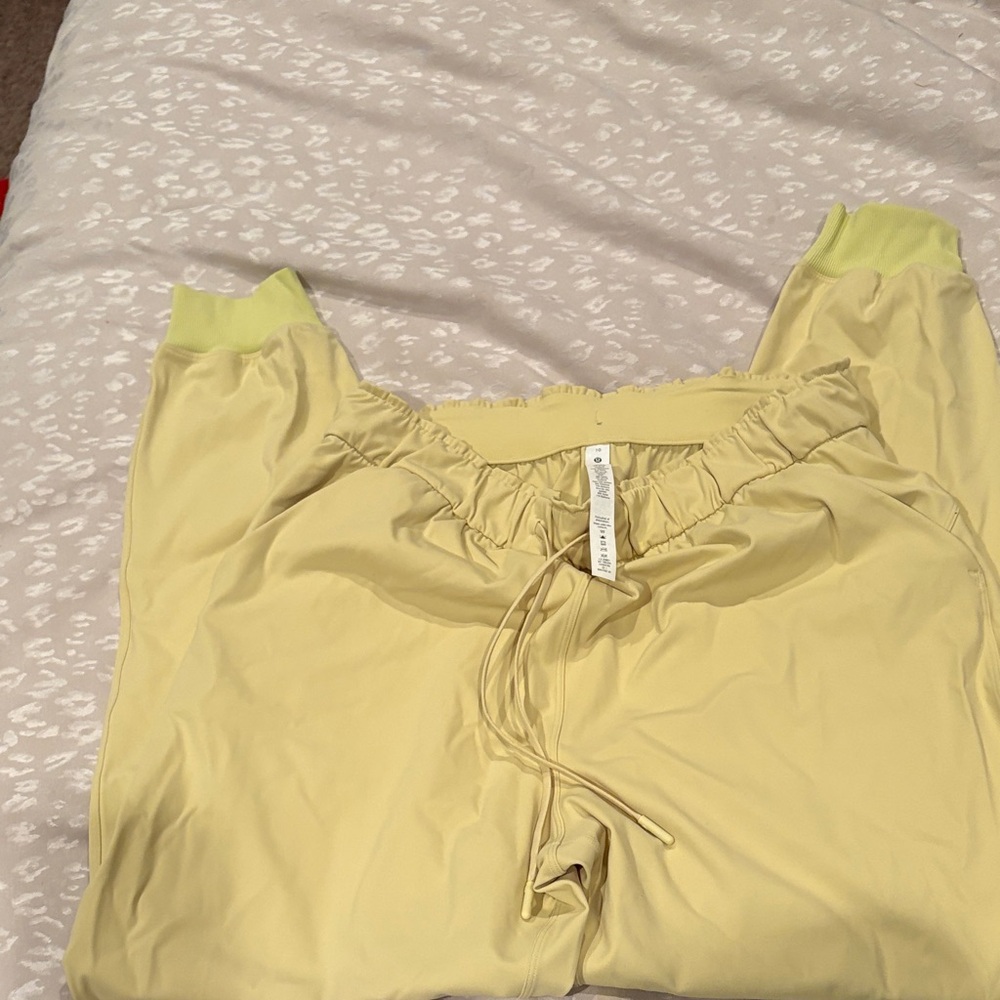 Lululemon Athletica Light Yellow Joggers